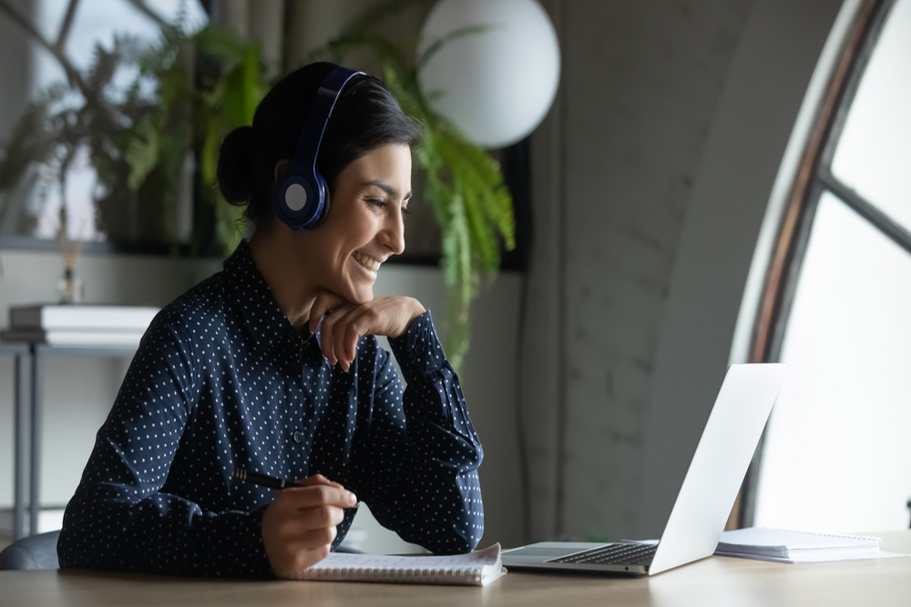6 Signs Your Business Would Benefit from Virtual Assistants