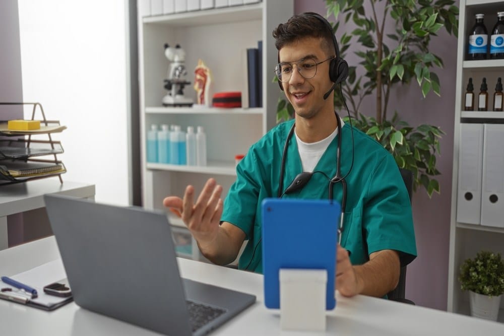 Why Healthcare Virtual Assistant Services Help Medical Practices Stay Organized