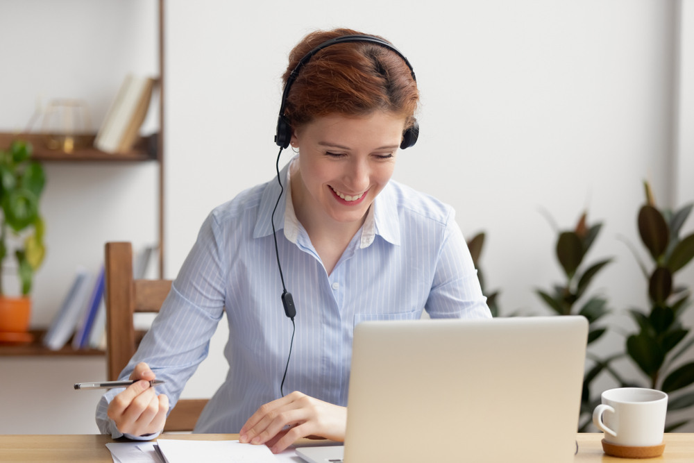 Why Personal Virtual Assistant Services Help Busy Professionals Stay Organized