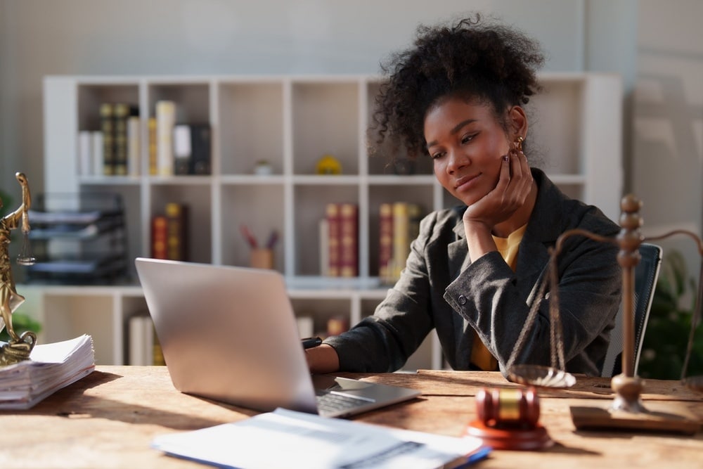 When a Legal Virtual Assistant Can Support Law Firm Administration