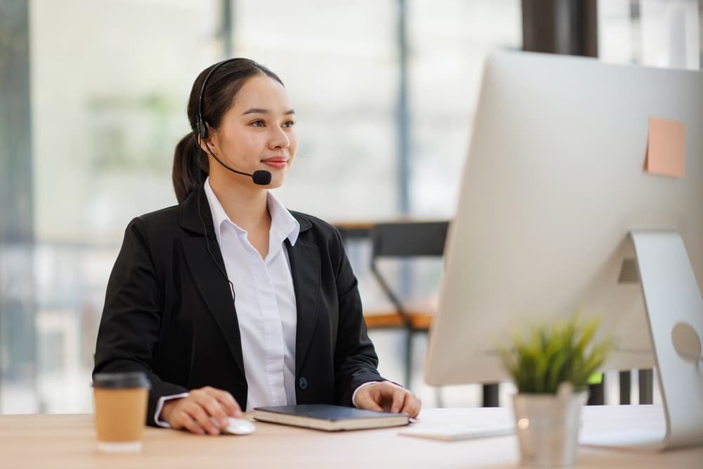 Why Virtual Assistant Services Help Improve Customer Follow Up